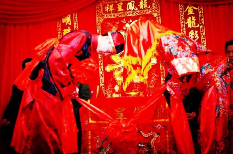 穿越时光的传统婚俗：一场文化的盛宴